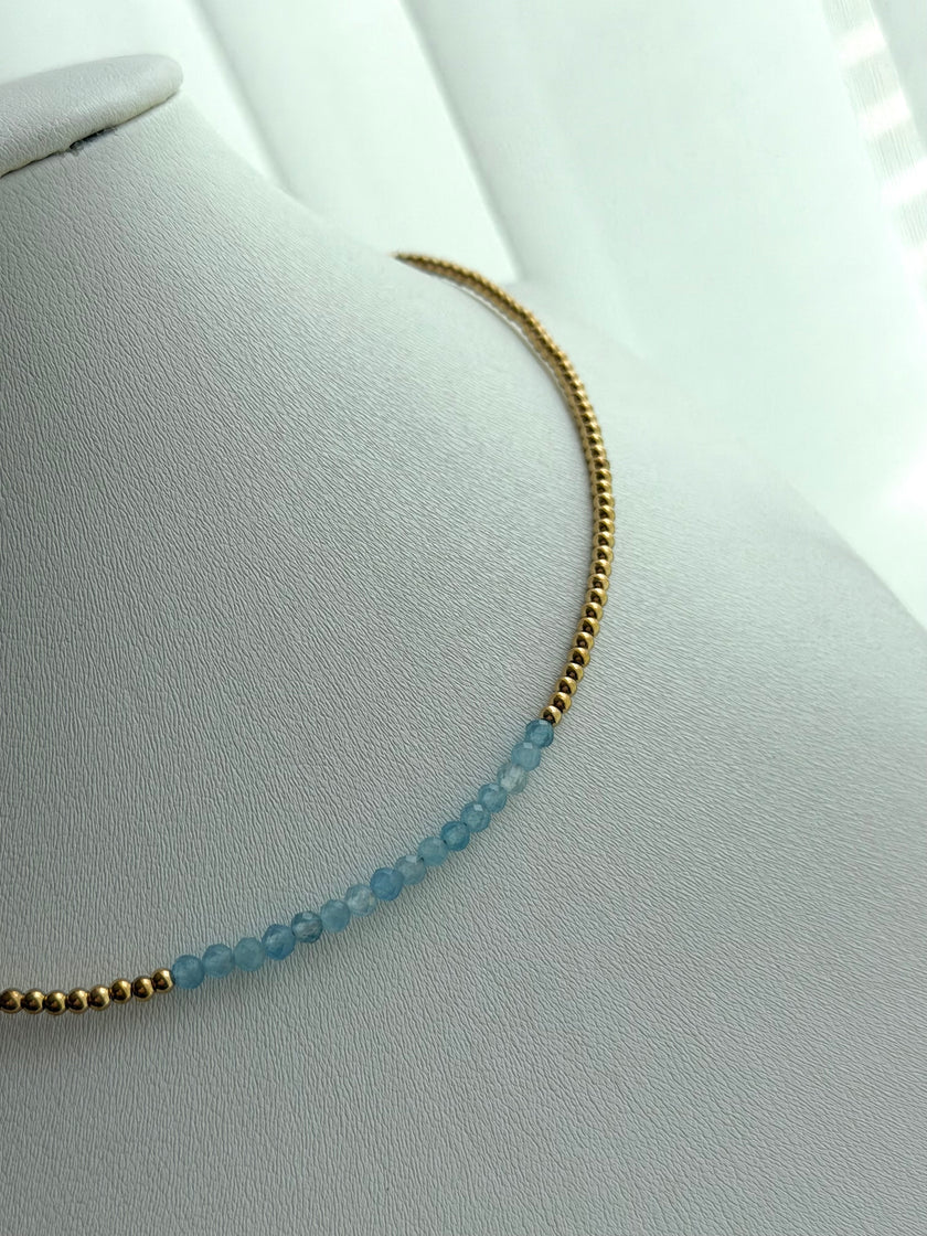 COLLAR BOLITAS CON CRISTAL AZUL