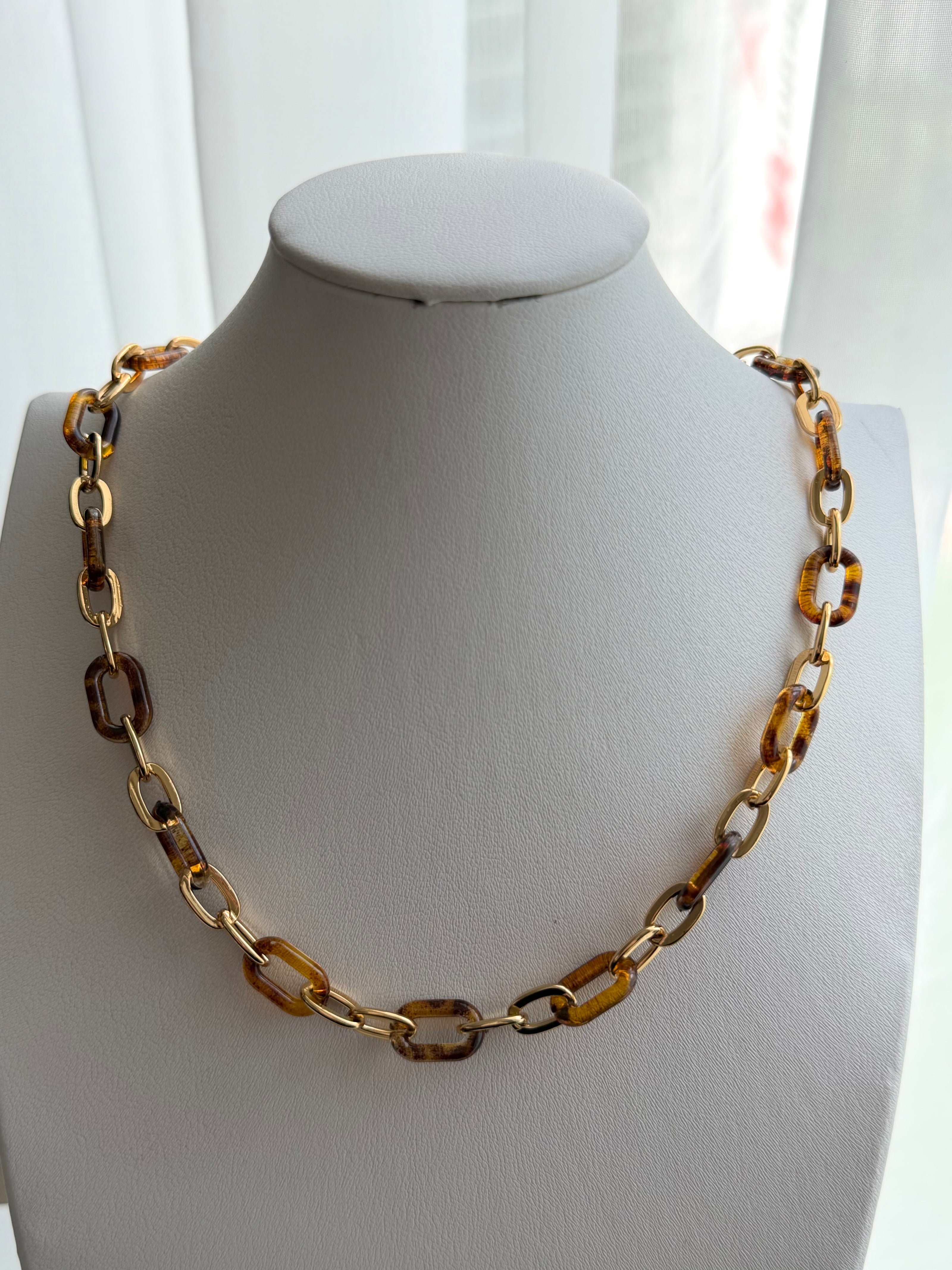 COLLAR ESLABÓN CAREY