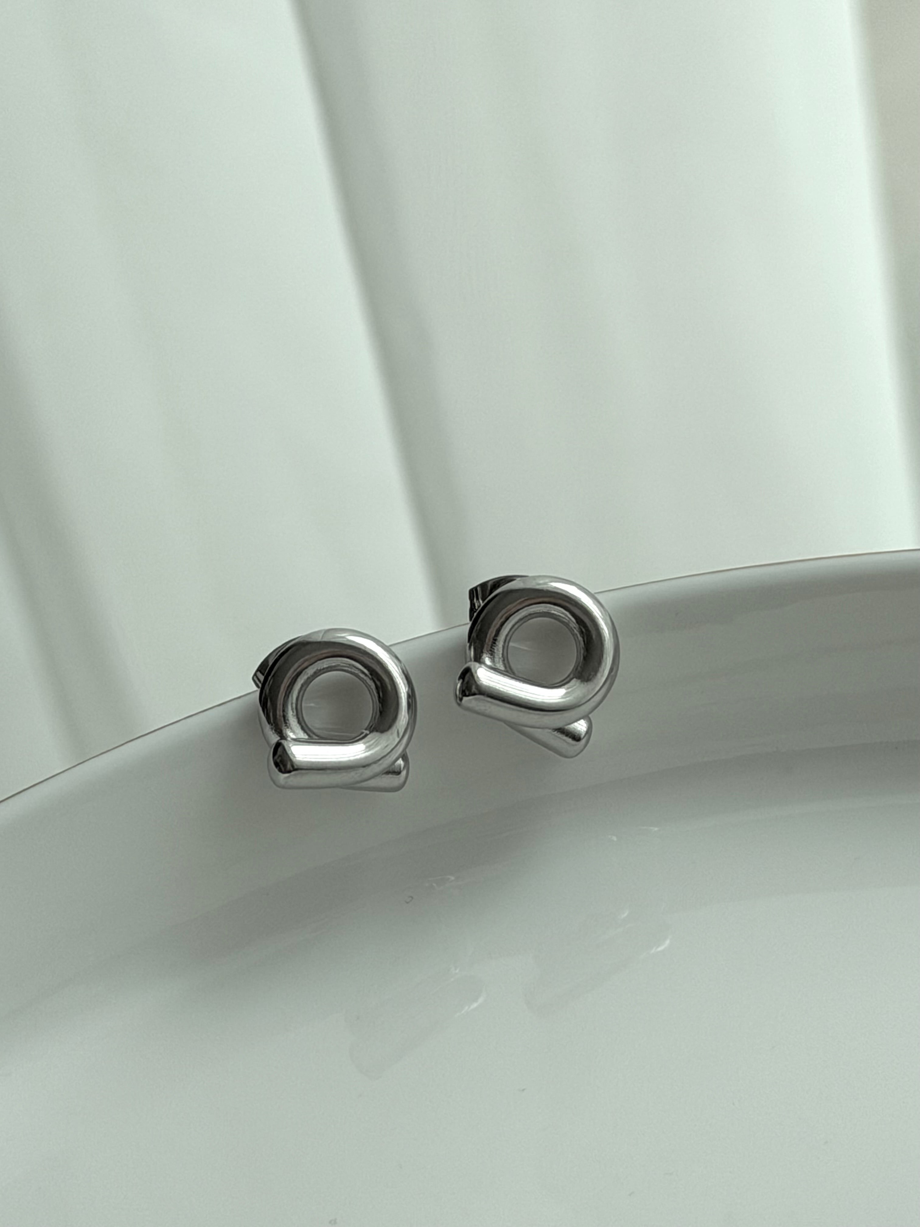 ARETE MEDIO NUDO