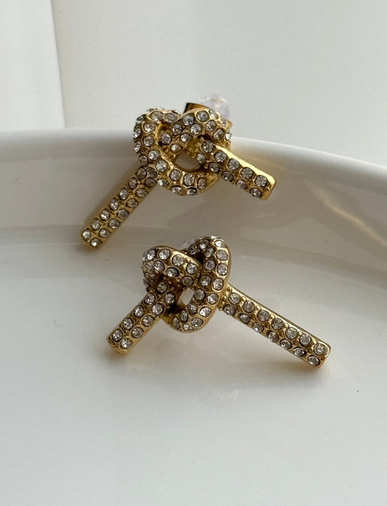 ARETE NUDO CON CRISTAL