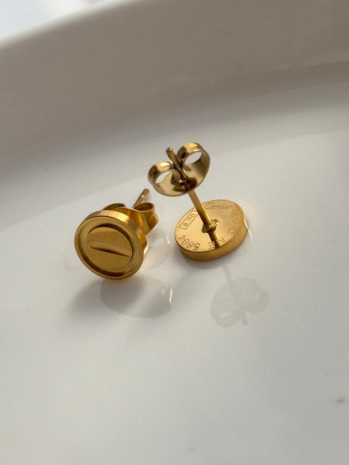 ARETES LOVE