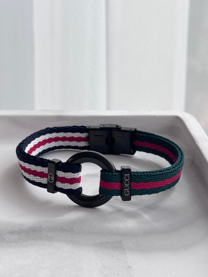 PULSERA TELA PLACA NEGRA