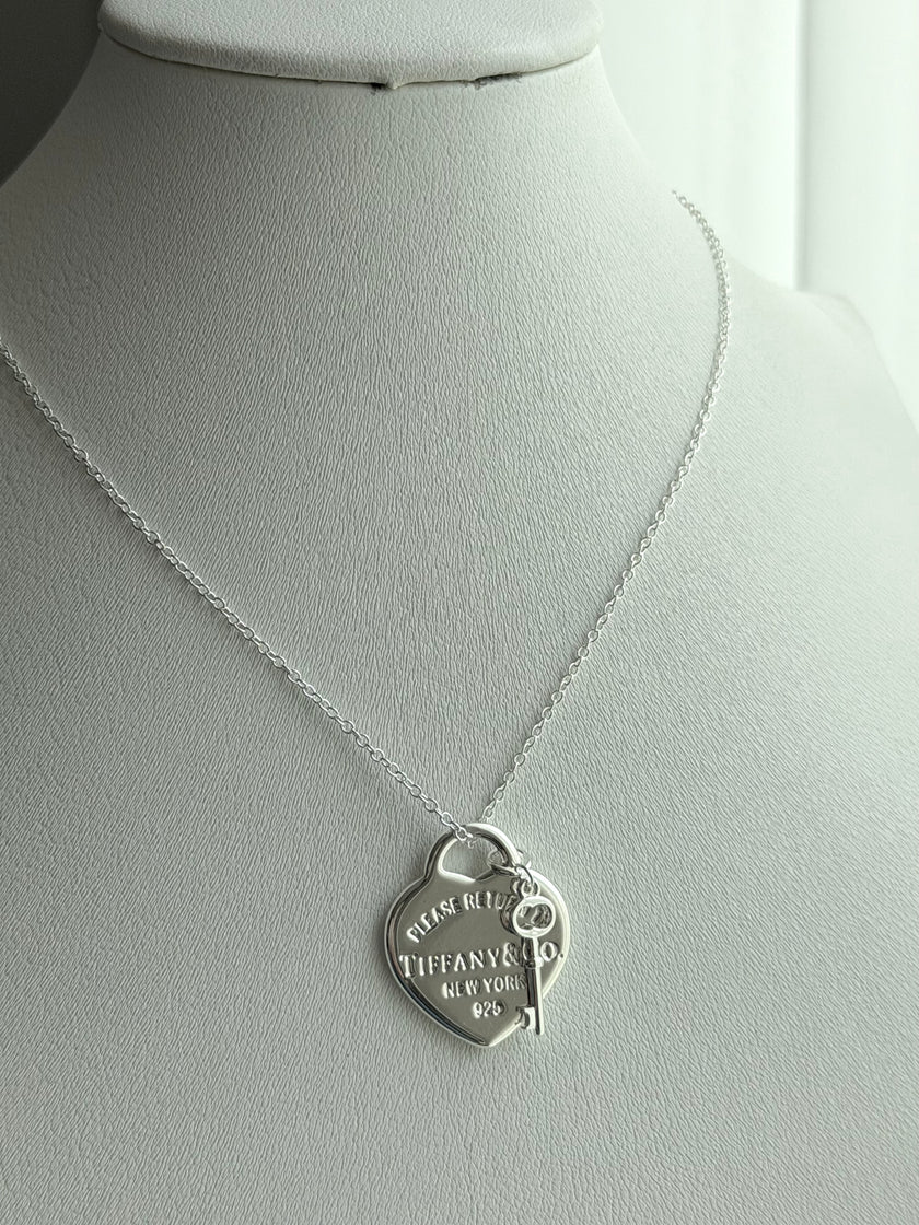 COLLAR CORAZON LLAVE