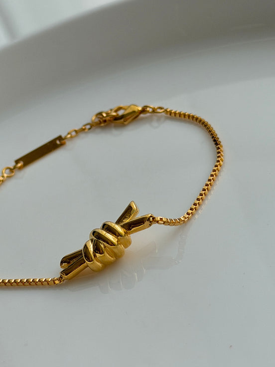 PULSERA NUDO