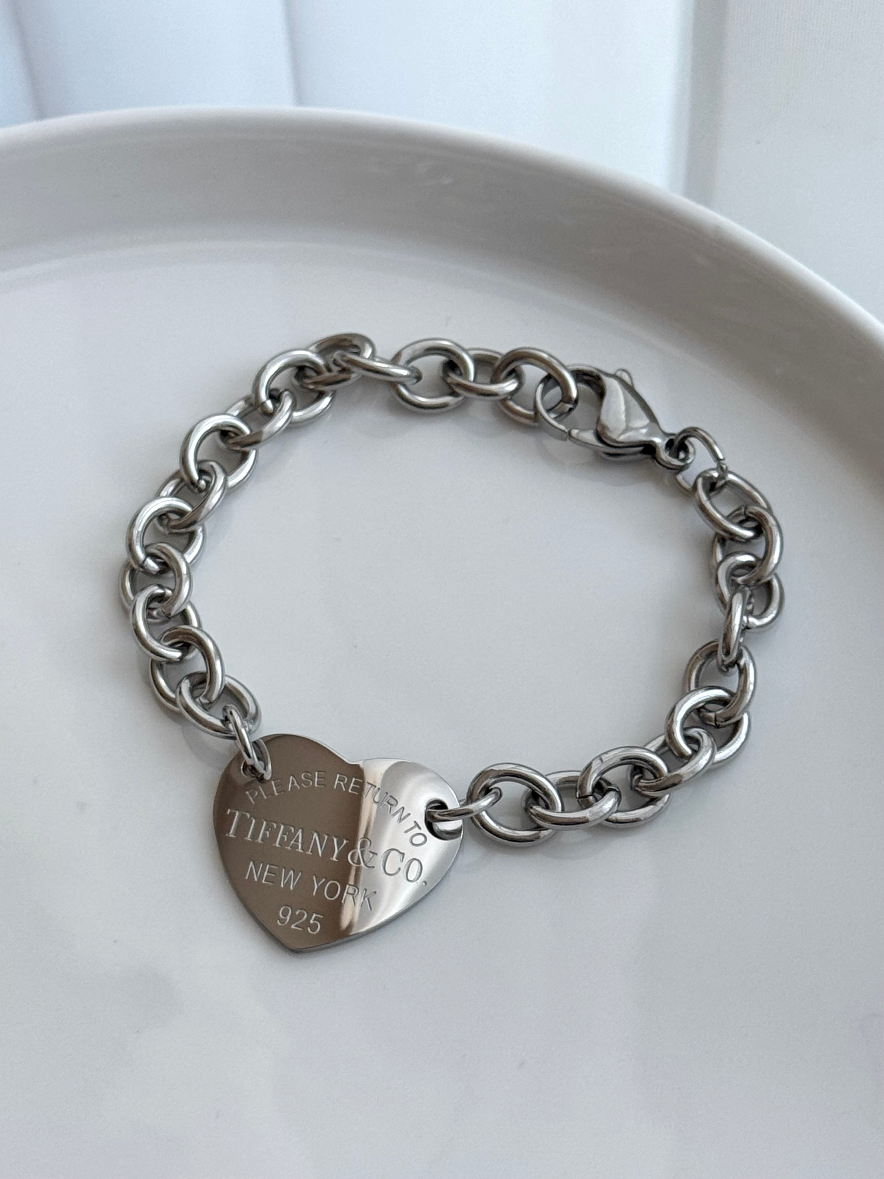 PULSERA TFNY PLACA CORAZON