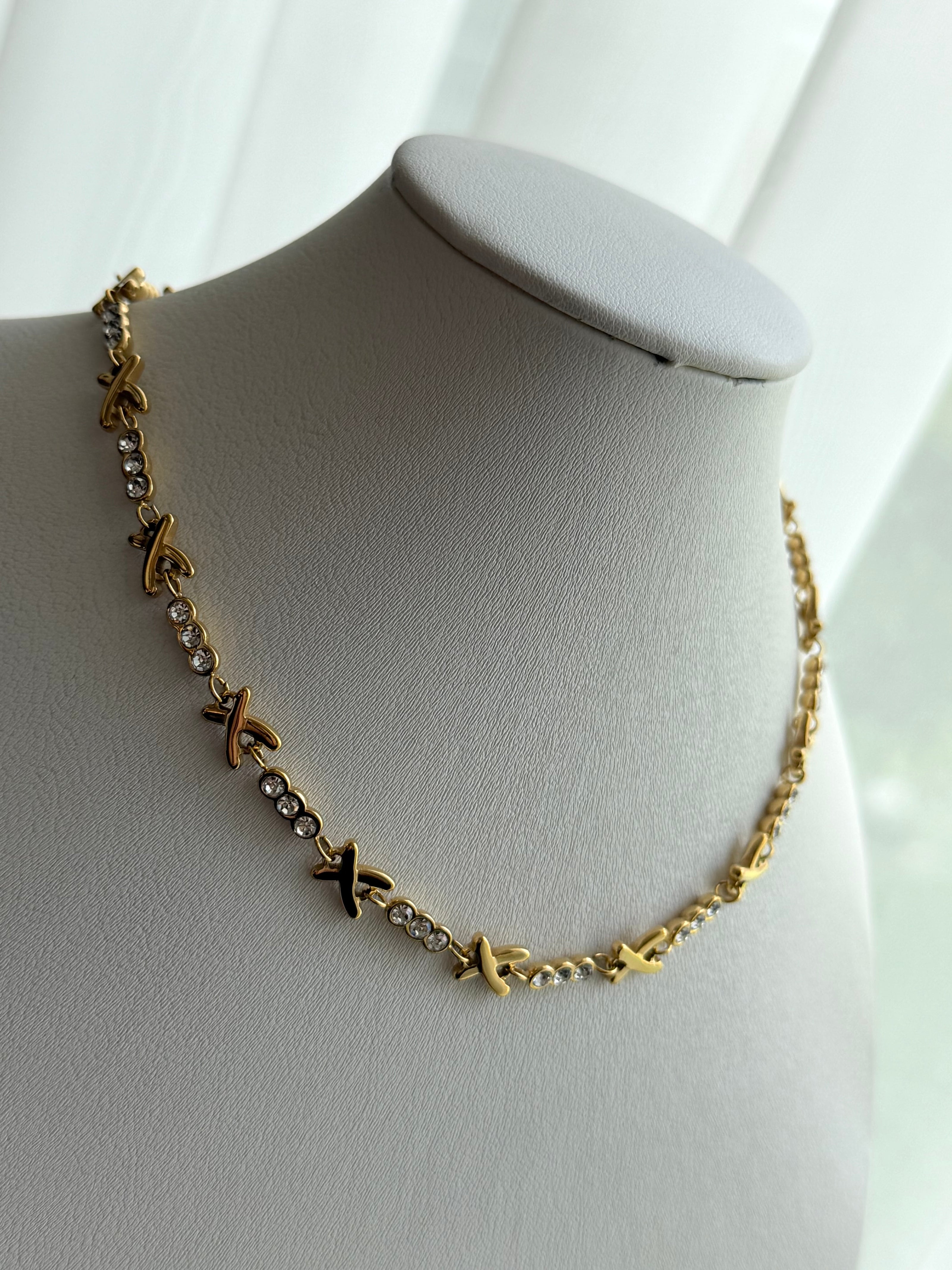 COLLAR X