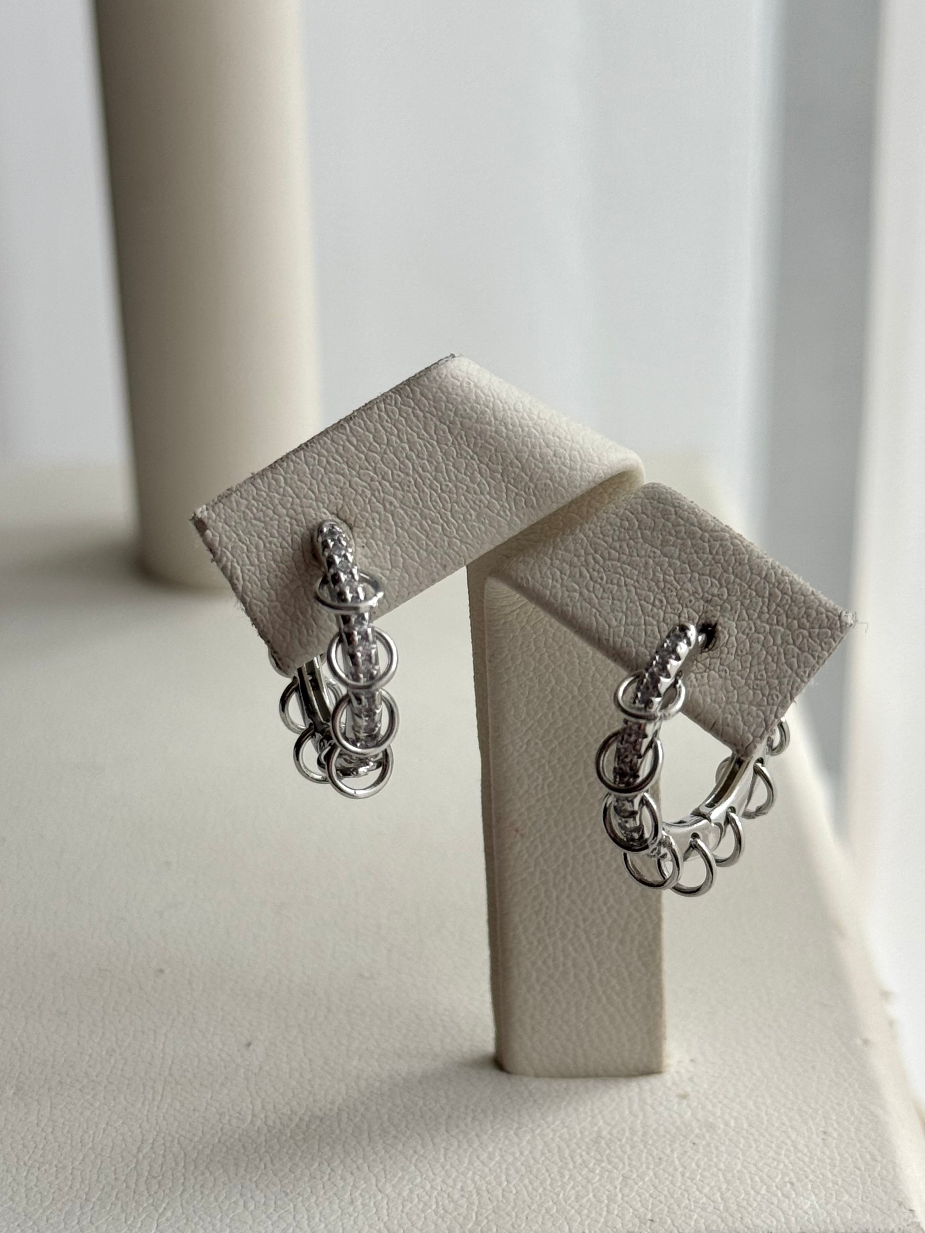 ARRACADA CON ARGOLLAS Y ZIRCONIA