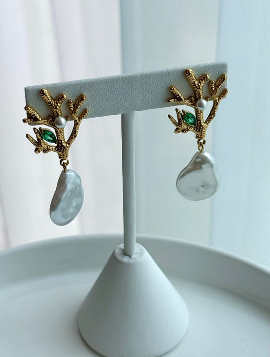 ARETE PERLA Y CRISTAL VERDE