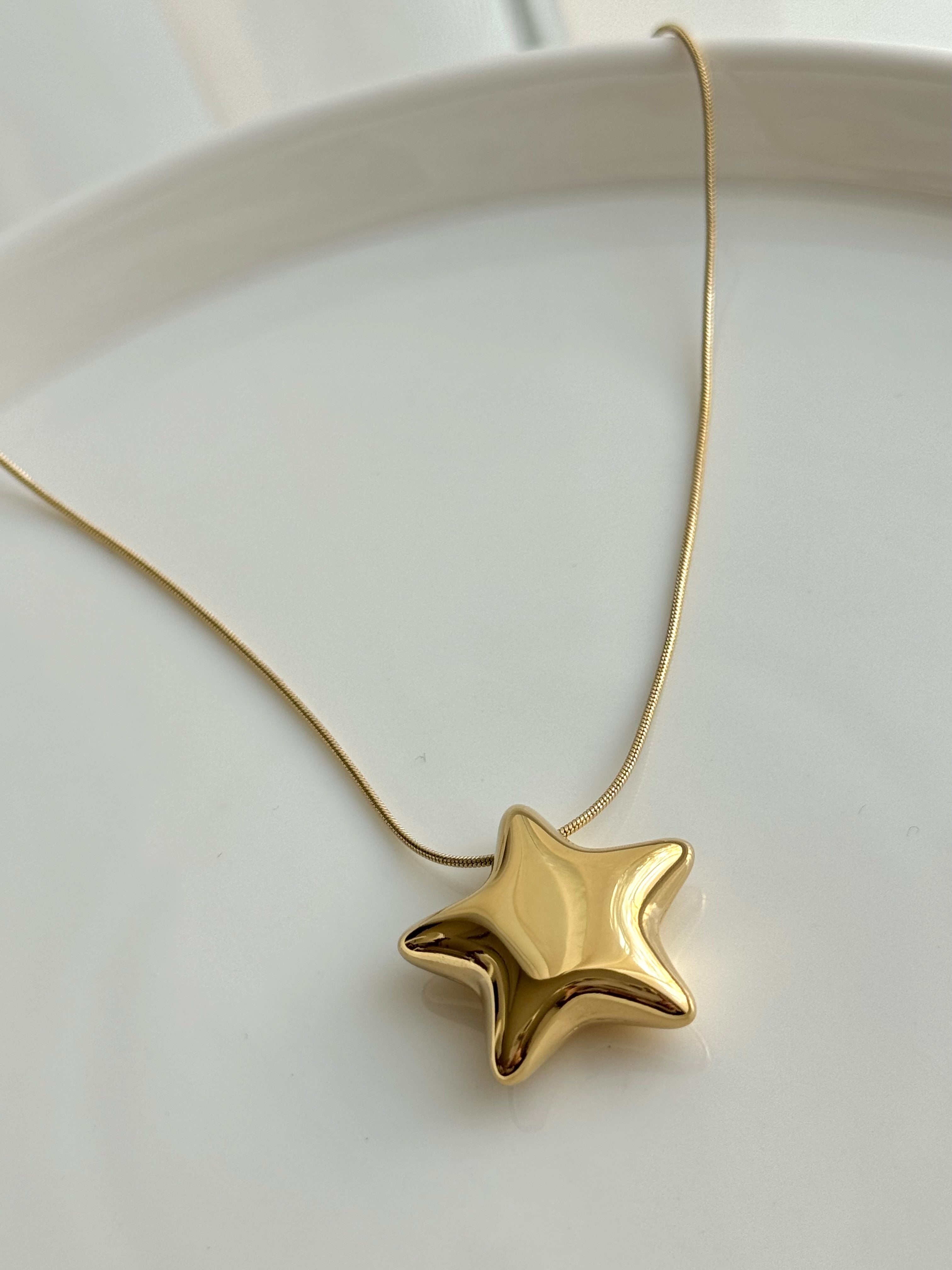 COLLAR STAR