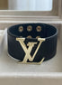 BRAZALETE PLACA LV