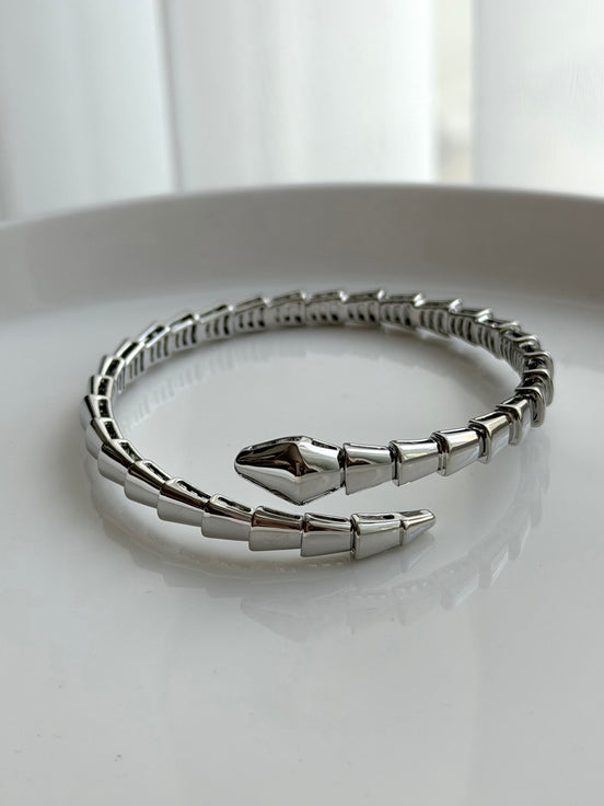 PULSERA SERPETI