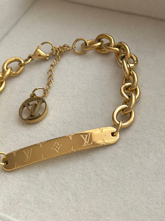 PULSERA PLACA LV