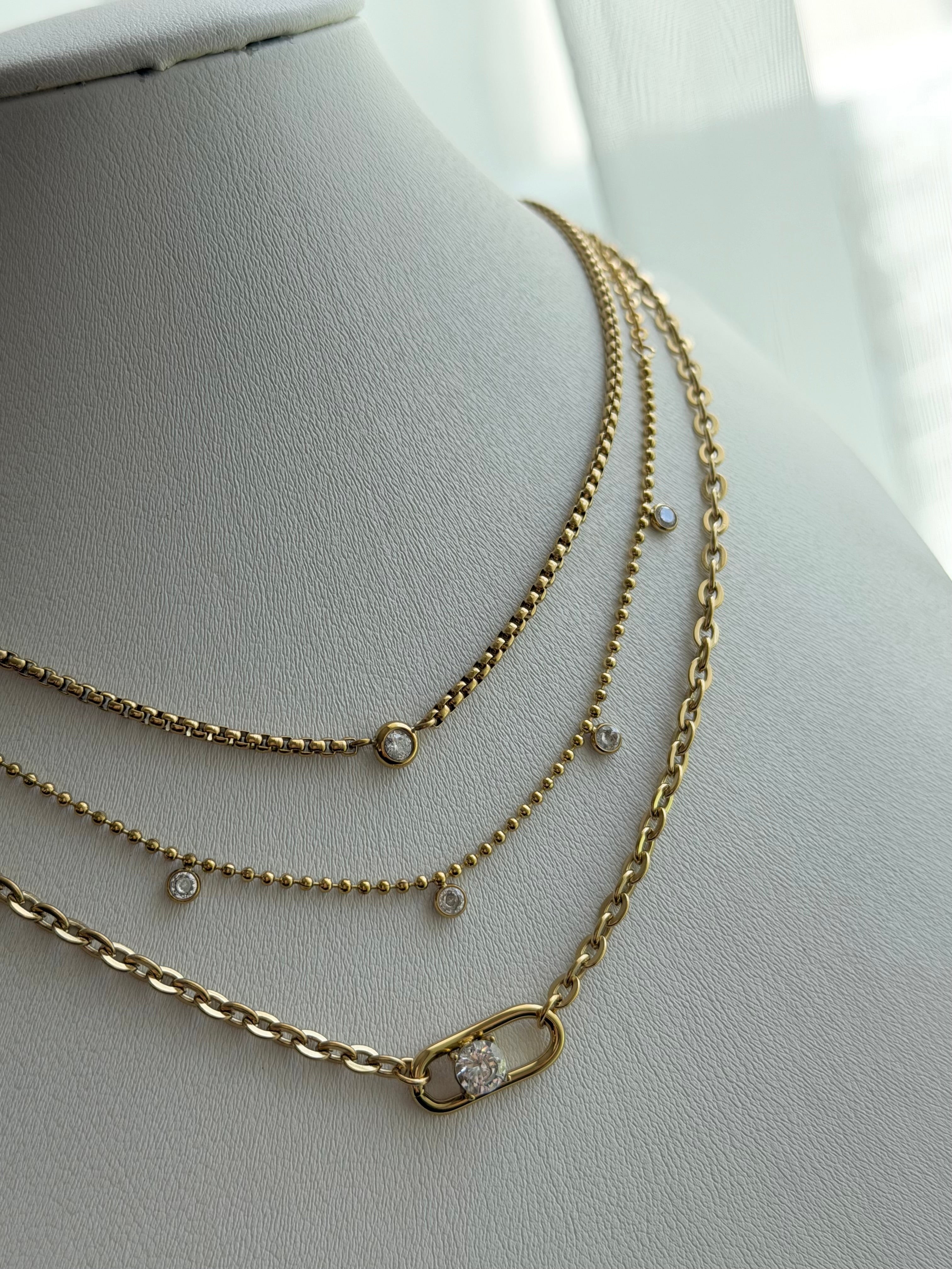 COLLAR TRIPLE CADENA