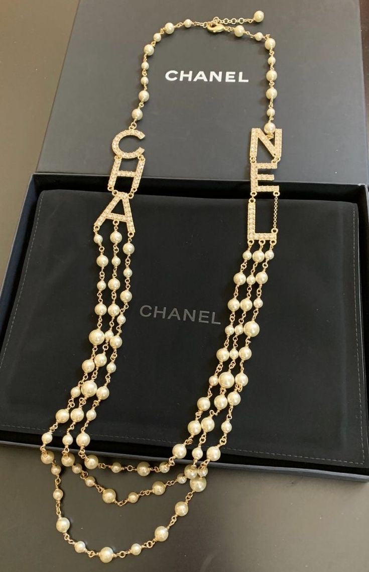 COLLAR TRIPLE CADENA CHANEL