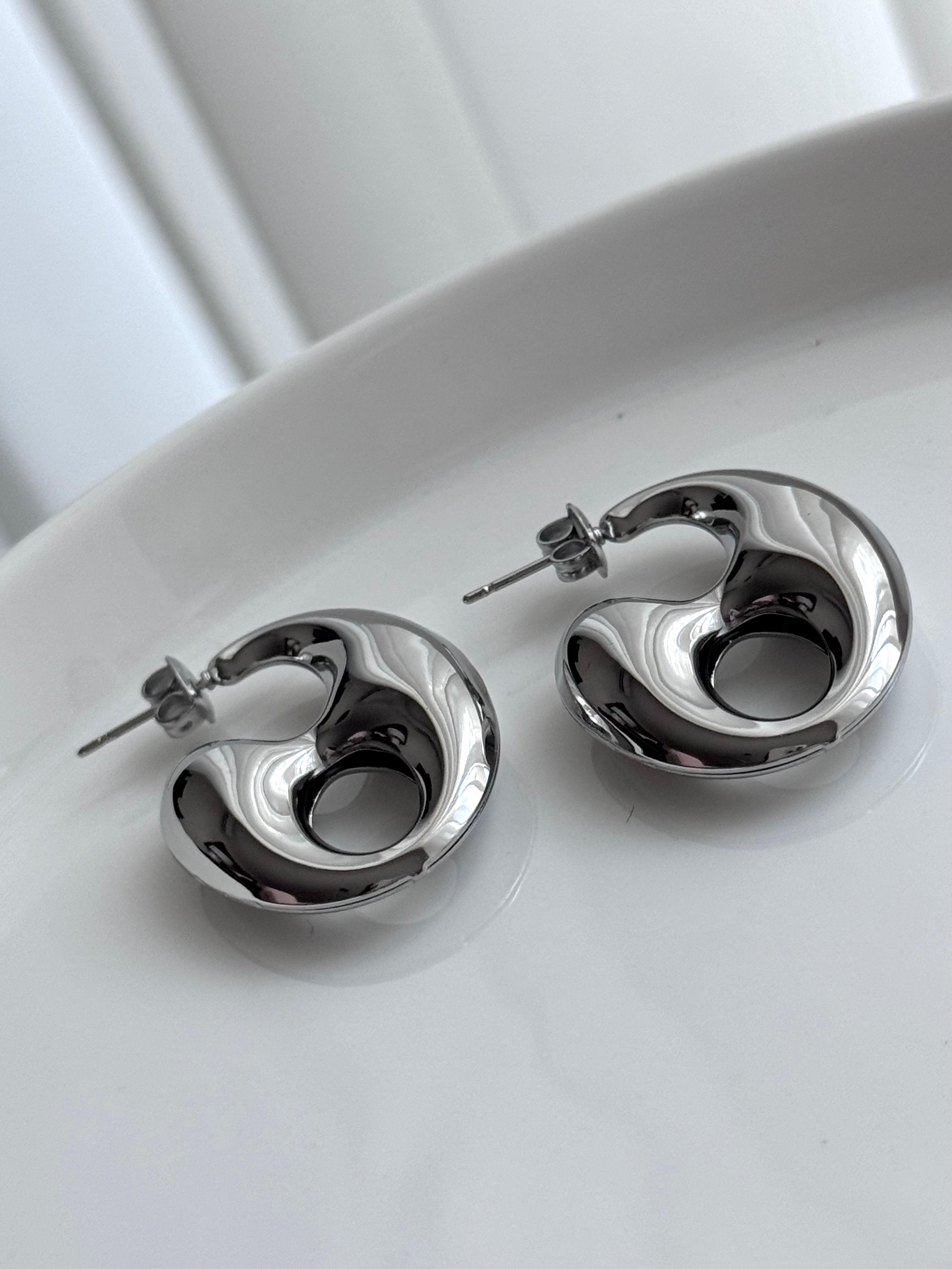 ARETE OVAL