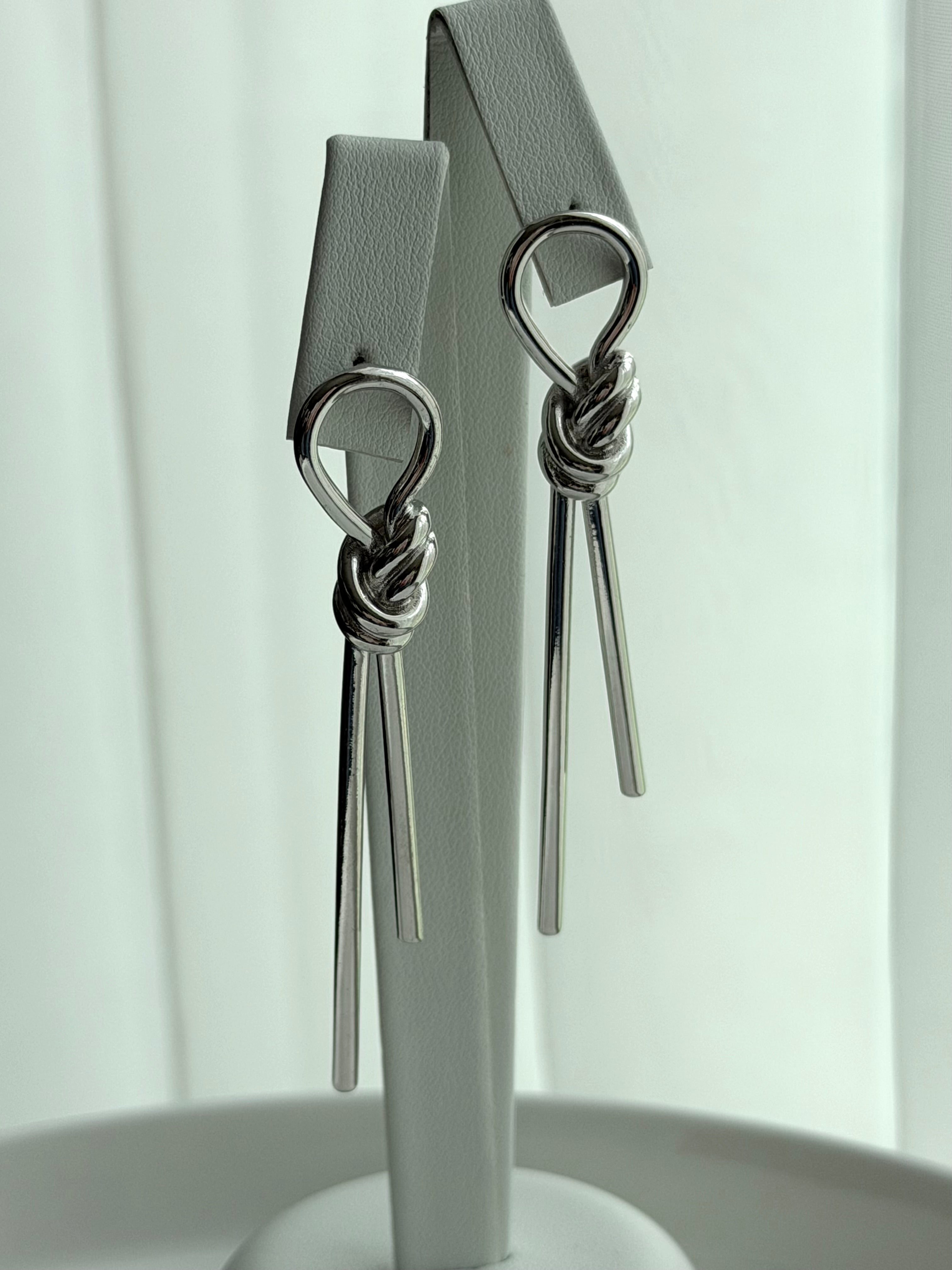 ARETE LARGO NUDO