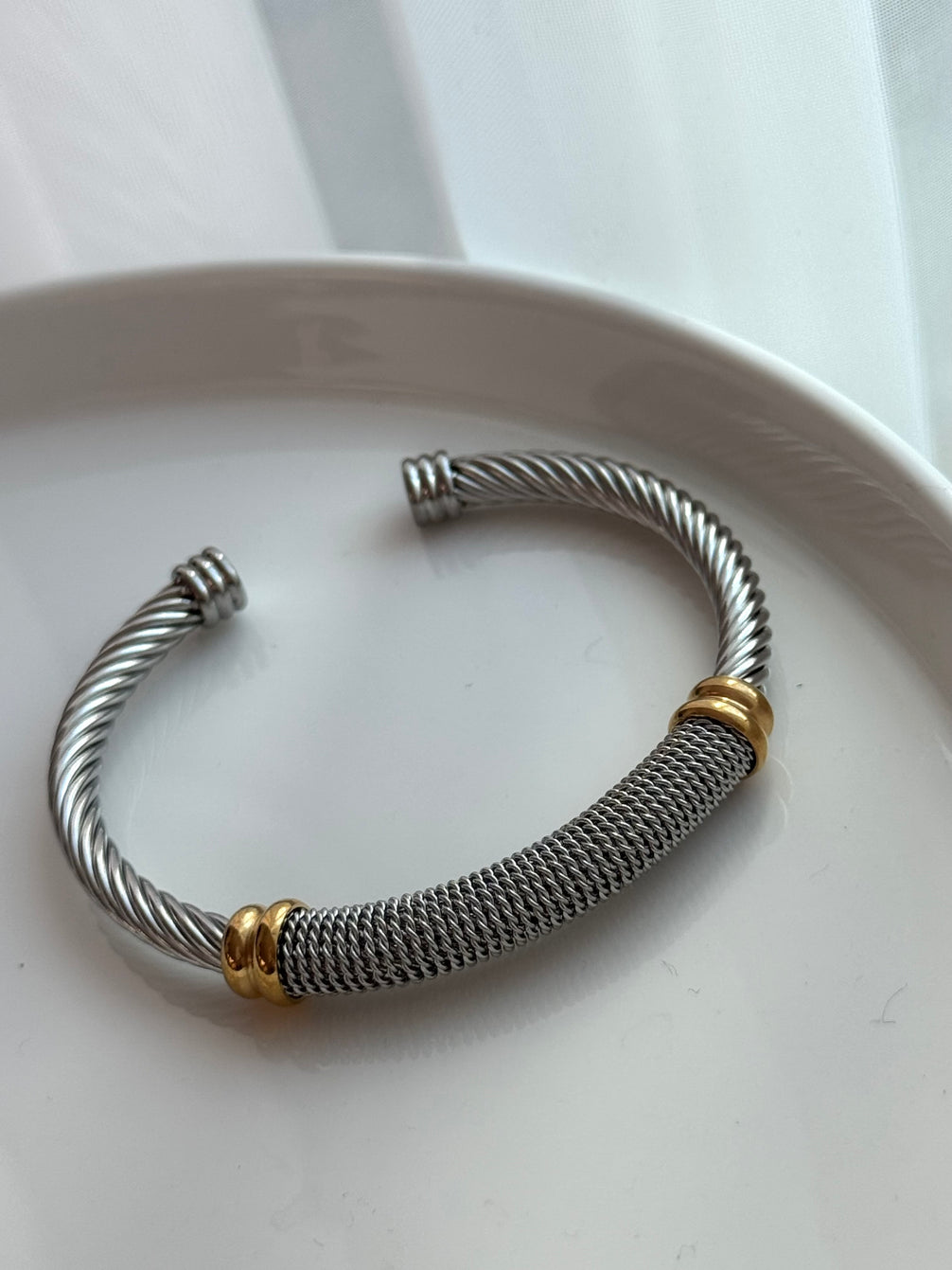 BRAZALETE ABIERTO ALAMBRE