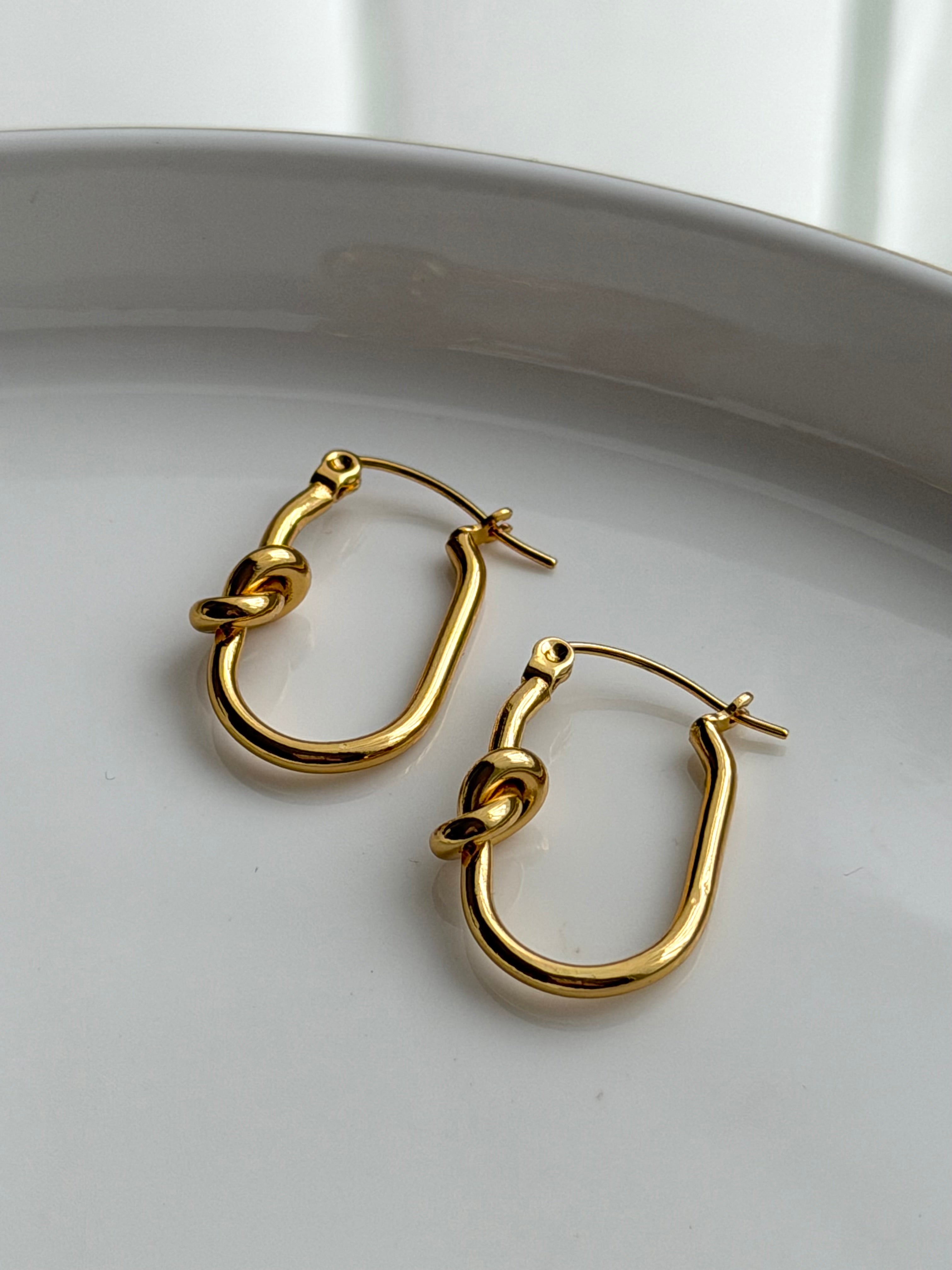 ARRACADA NUDO OVAL